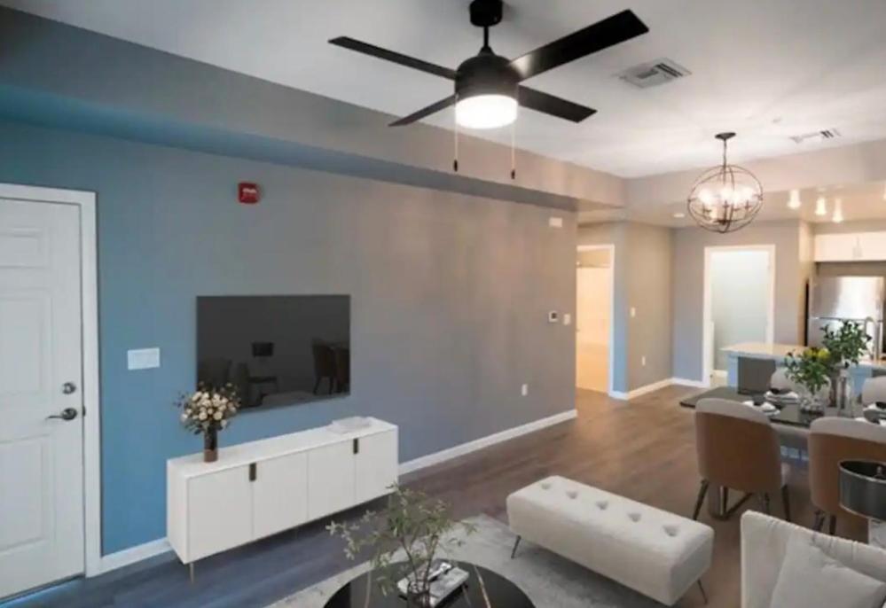 New Bright And Cheery Apt In * Las Vegas